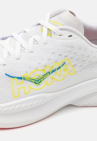 HOKA MACH 6 - Chaussures de running sur route - white/nimbus cloud