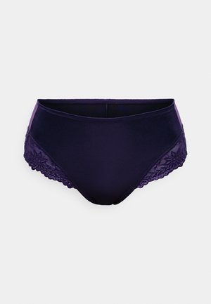 Mutande alte in vita di colore viola con un pannello frontale liscio e lati accentuati in pizzo con motivi floreali. Tessuto morbido e elasticizzato.