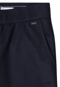 Marineblaue Shorts aus strukturiertem, gewebtem Stoff. Verfügen über einen elastischen Bund, eine Seitentasche und einen kleinen silbernen Metallakzent.