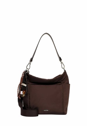 Sac à bandoulière marron foncé avec poche avant, bandoulière amovible et perles décoratives suspendues d'un côté.