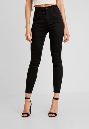 Skinny džíny - black denim