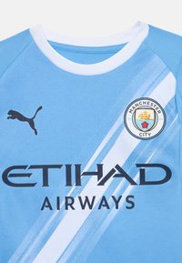 Puma MANCHESTER CITY FC UNISEX - Šortky - light blue/puma white