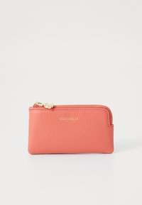 Unselected, pink clay