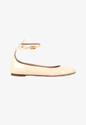 Valentino Garavani, Babies - white