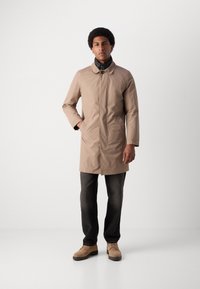 Lindbergh COAT DETACHABLE COLLAR - Cappotto invernale - dark sand
