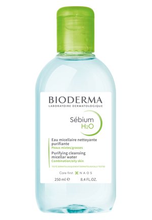 Transparente Plastikflasche mit einem grünen Klappdeckel. Enthält 250 ml Bioderma Sébium H2O Mizellenwasser für Mischhaut/ölige Haut.