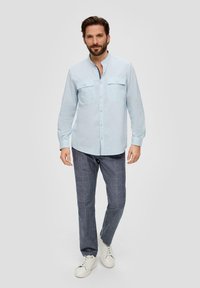 s.Oliver REGULAR - Overhemd - himmelblau