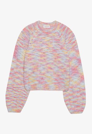 Multicolor gebreide trui met een ronde hals, lange mouwen en een cropped ontwerp. Kleuren zijn onder andere roze, geel en lichtblauw.