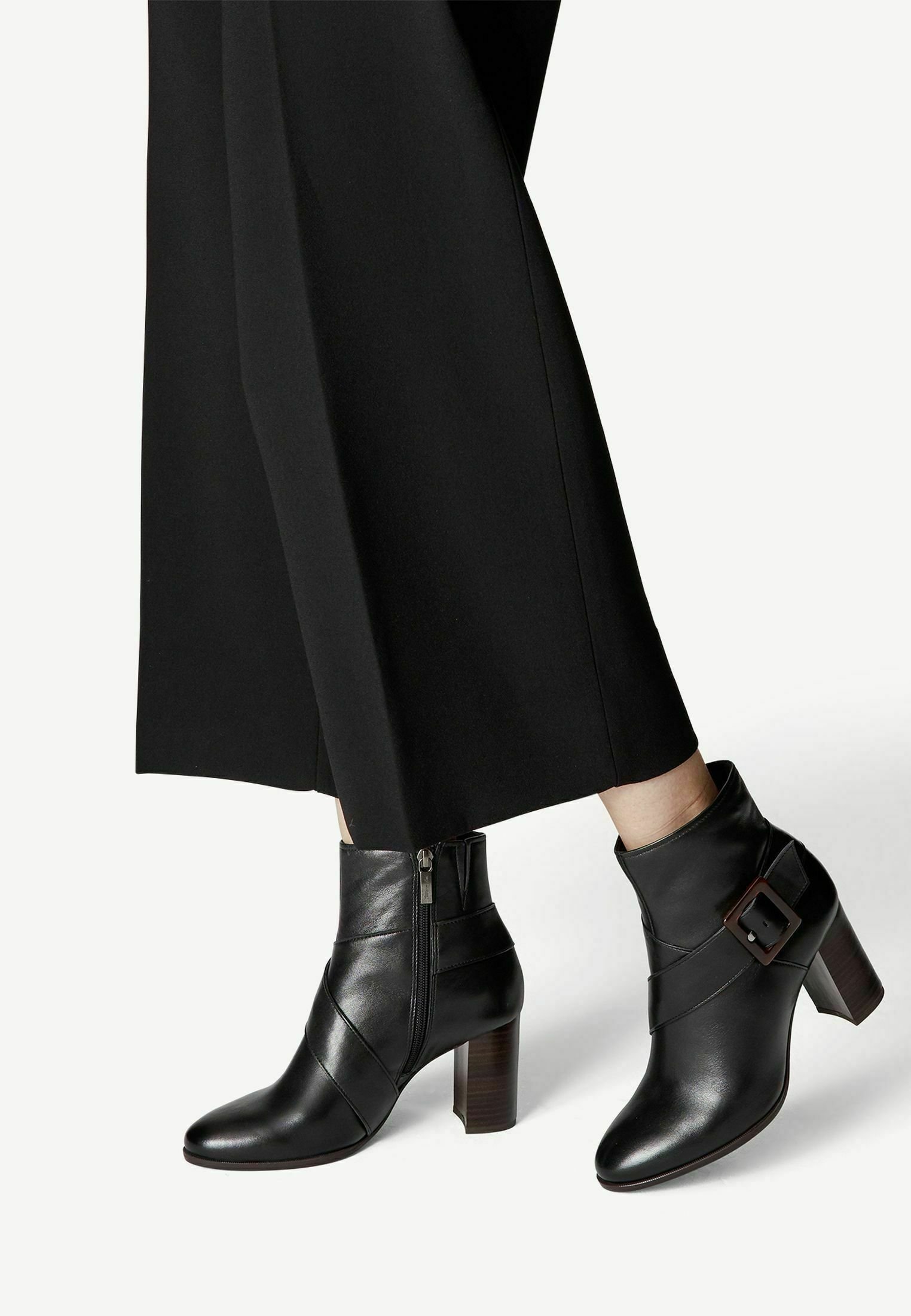 tamaris ankle boots schwarz 