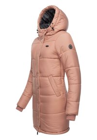 Pufots rozā parka ar lielu kapuci, ar rāvējslēdzēja aizdari, divām priekšējām kabatām, elastīgiem aprocēm un logo uzplecu.