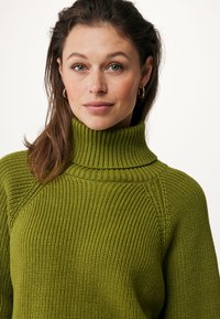 Mexx WITH ROLL NECK - Strickpullover - ochre green
