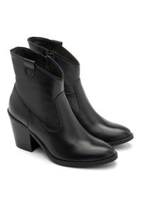 RYŁKO Botines bajos - black