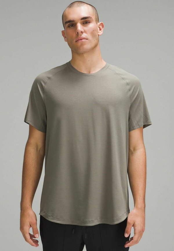 LICENSE TO TRAIN SHORT SLEEVE - T-Shirt basic