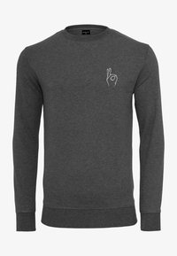 Kijelölve, charcoal