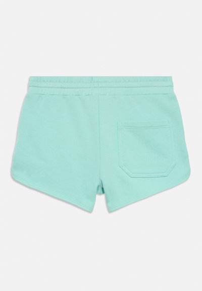 Shorts décontractés turquoise clair avec ceinture élastique et une poche arrière unique, présentés à plat sur fond blanc.