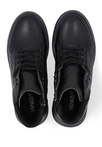 VENEZIA SNEAKERS czarny