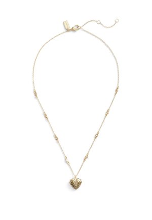 Guldkæde med et struktureret hjert charm, der har små dekorative led og en clasps. Hjertet er intrikat designet med et mønster.