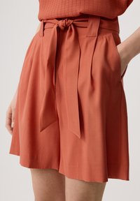 comma AUS STRETCH - Szorty