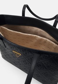 Guess POWER PLAY LARGE TECH TOTE SET - Velká kabelka - black/černá ...