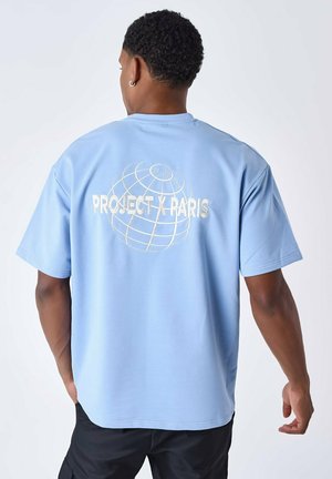 MOTIF PLANÈTE - Camiseta estampada - cashmere blue