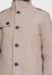 TOM TAILOR Abrigo corto - beige