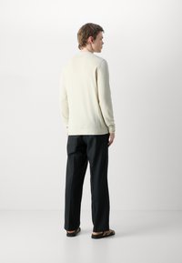 BOSS MOMENTUM LITE - Džemperis - light beige