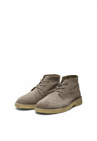 Selected Homme SLHRICCO CHUKKA - Botine cu șireturi - almondine