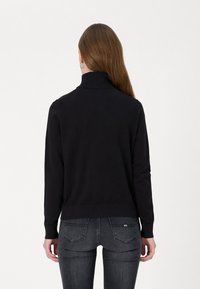 Tommy Hilfiger Långärmad tröja - black