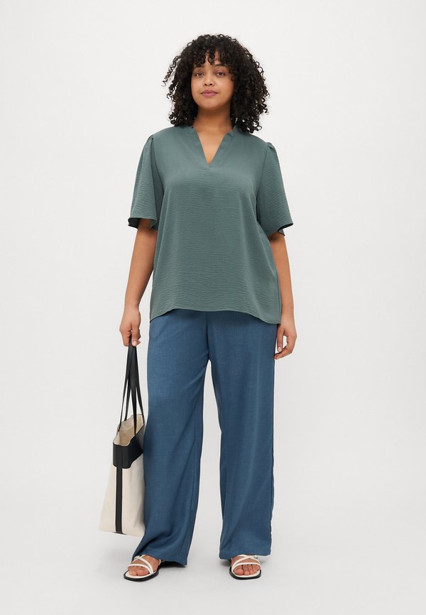 CARNOEMI LIFE 2/4 V NECK BLOUSE  - Blouse2