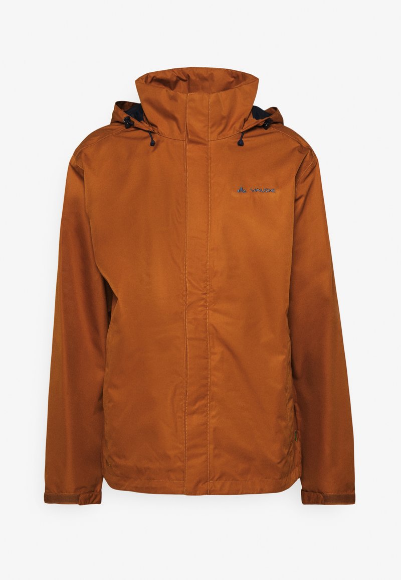 Chaqueta impermeable naranja con un alto cuello, capucha ajustable, cierre delantero de cremallera y puños elásticos. Presenta un logo azul en el pecho.