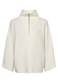 Pull-over à manches longues de couleur blanc cassé avec un col montant côtelé et une fermeture éclair argentée à l'avant s'étendant jusqu'à mi-poitrine.