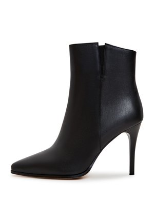 High Heel Stiefelette - black
