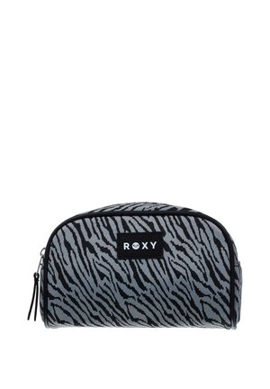 Kleine Reißverschlusstasche mit schwarz-grauem Zebramuster und schwarzem Aufnäher mit der Aufschrift "ROXY" auf der Vorderseite.