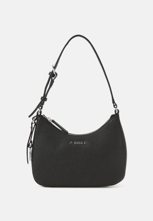 Schwarze Lederschultertasche mit einem verstellbaren Trageriemen, Reißverschluss und kleinem metallischem Boss-Logo vorne.