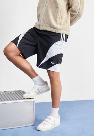 Shorts - black