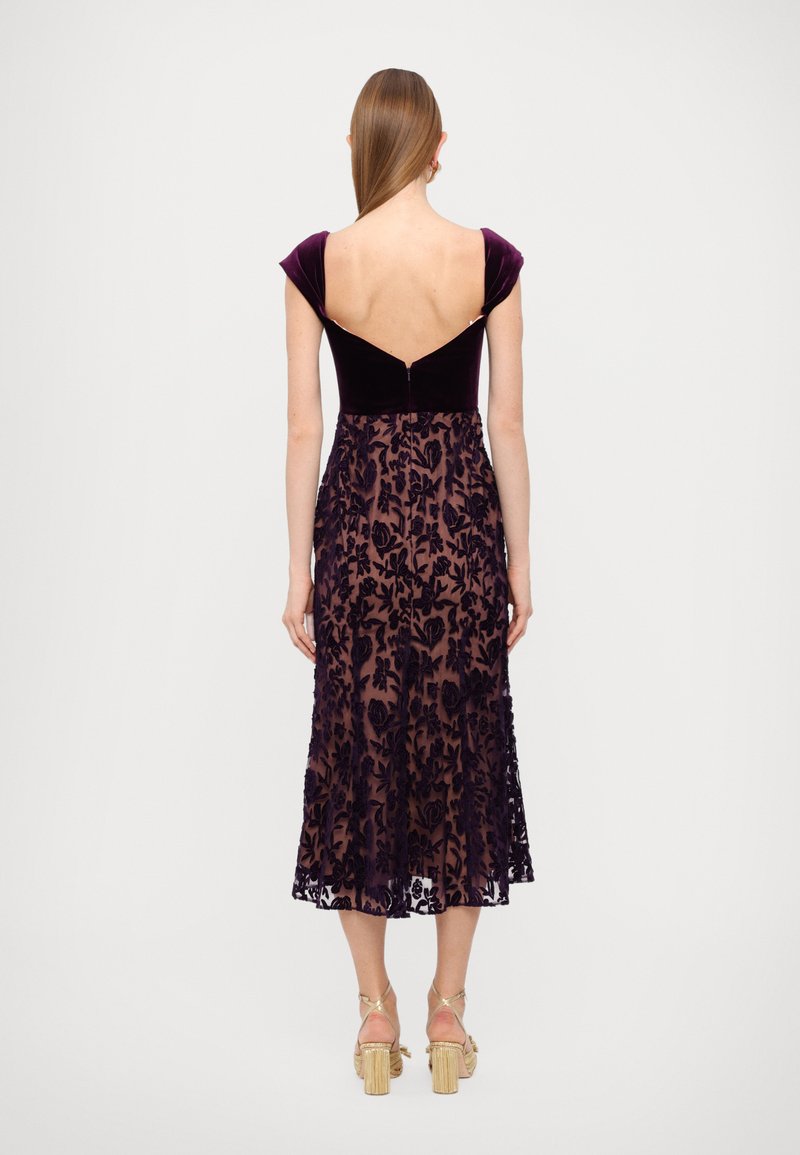 Marchesa Notte Occasion wear - dark purple - Zalando