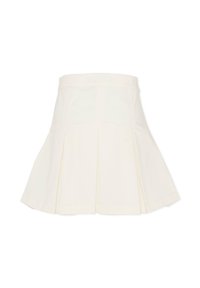 Witte geplooide rok gemaakt van katoenen stof, met een uitlopende pasvorm, een gladde textuur en gestikte accenten bij de tailleband.