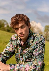 Next FLORAL EMBROIDERED SHACKET.  - REGULAR FIT - Leichte Jacke - multi