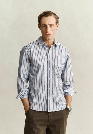 GANT, GANT DOBBY STRIPED SHIRT - Overhemd - clear sky