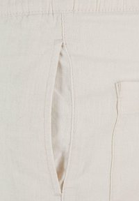 Urban Classics LOOSE - Broek - whitesand