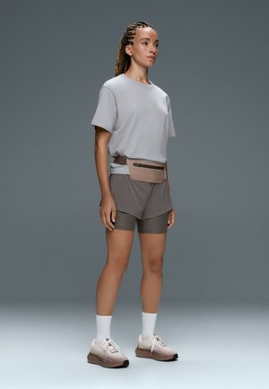 OYSHO, BOXY SLOGAN - Print T-shirt - grey