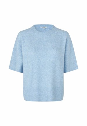 Šviesiai mėlynas trumpomis rankovėmis megztinis su briaunotu raštu ir apvalia iškirpte. Jis pasižymi laisvu kirpimu ir minkšta medžiaga.