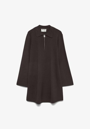Vero Moda Curve, KNITTED DRESS AWCHANNA SHORT DRESS - Robe pull - chocolate torte