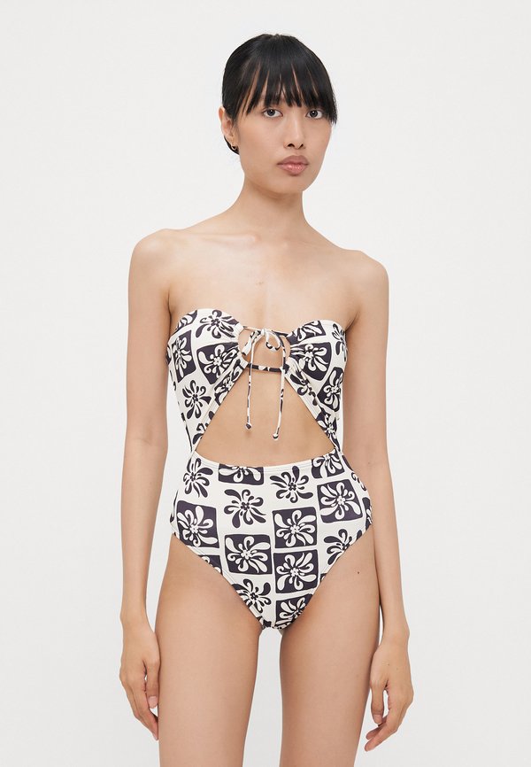 UR A LEGEND ANDREW - Swimsuit2