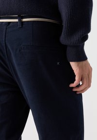 Thumbnail Image 7