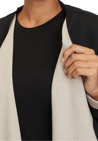 Betty Barclay Kurzmantel - black