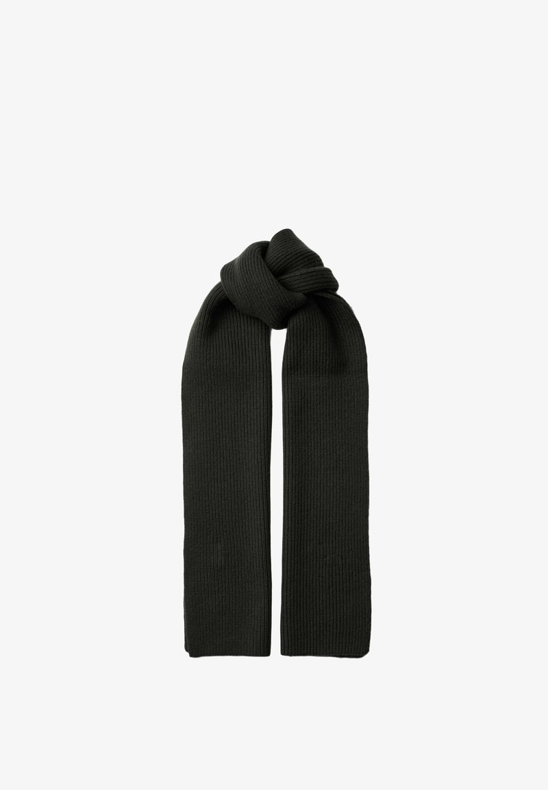 Écharpe noire tricotée, nouée en un nœud lâche avec de longues extrémités, présentée sur un fond blanc.