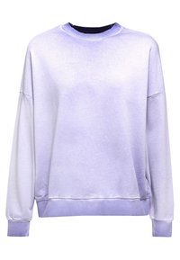 Sweatshirt violet clair à col rond avec manches longues et poignets et ourlet côtelés, présenté sur un fond blanc.