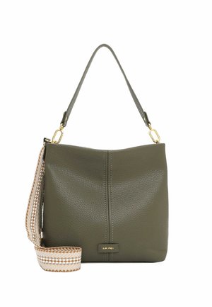 Skuldertaske i olivengrønt præget læder med guldfarvede detaljer og aftagelig beige og hvid fletstrop, mærke i midten foran.