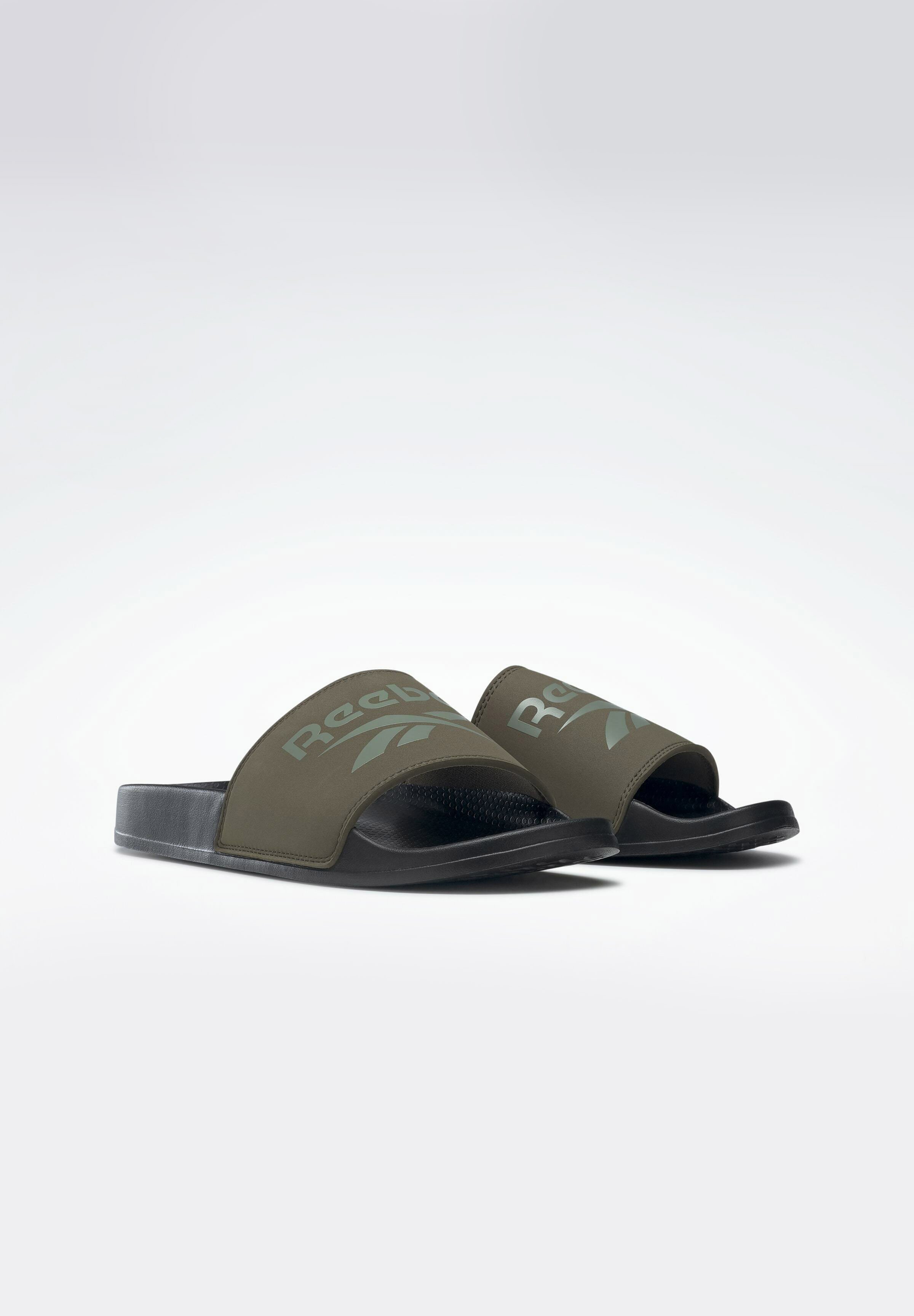 coach camo slides